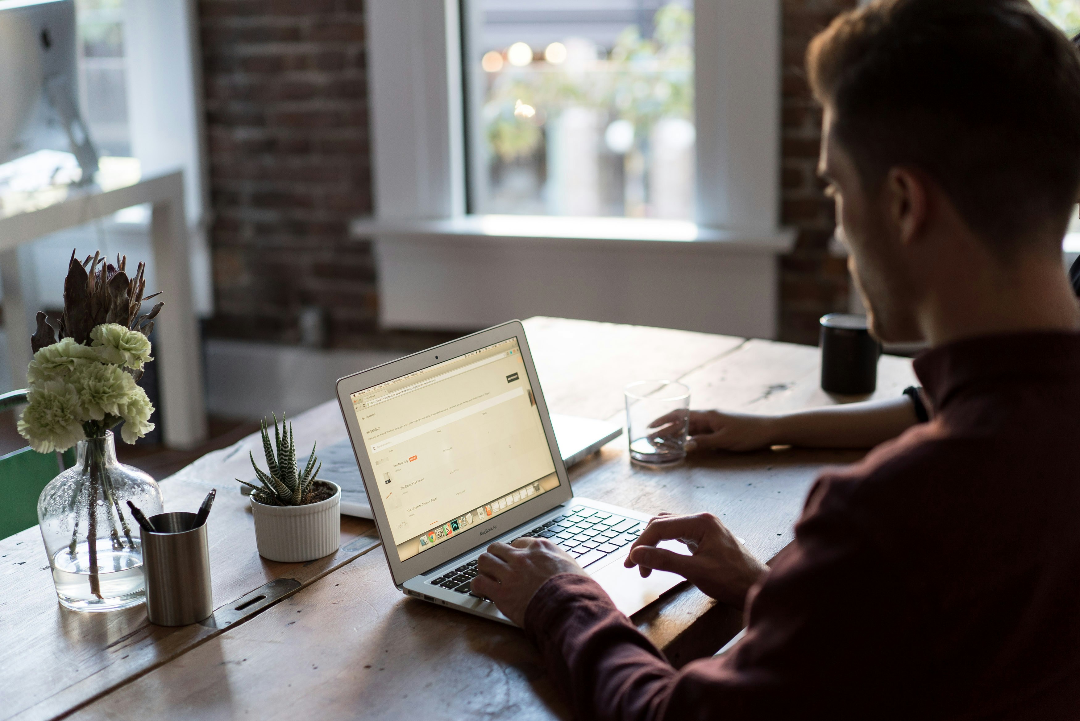 hot_desk_banner